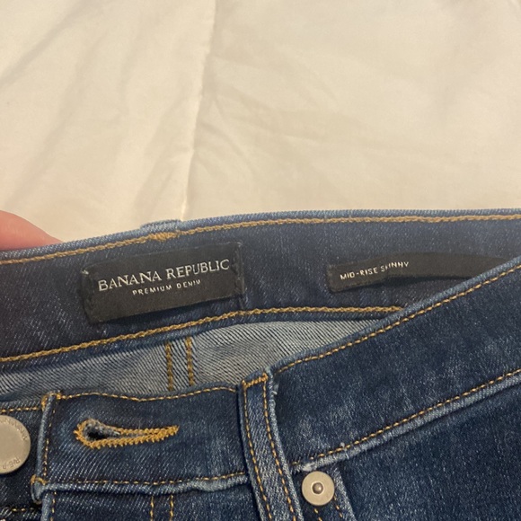 Banana Republic Mid-Rise Skinny Jeans - Picture 2 of 4